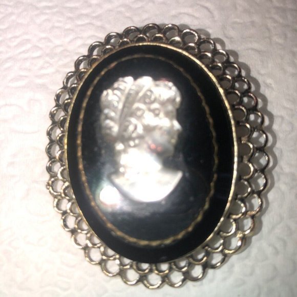 Vintage VICTORIAN Lady‎ Woman Cameo BROOCH Pin Granny Core - Picture 4 of 8